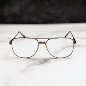 Retro silver metal aviator square glasses